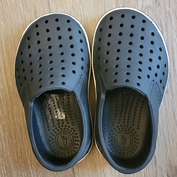 Native Miles Slip On - Picture 2 of 6